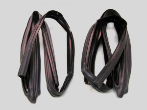 Window Channel / Glass Run - Front Door